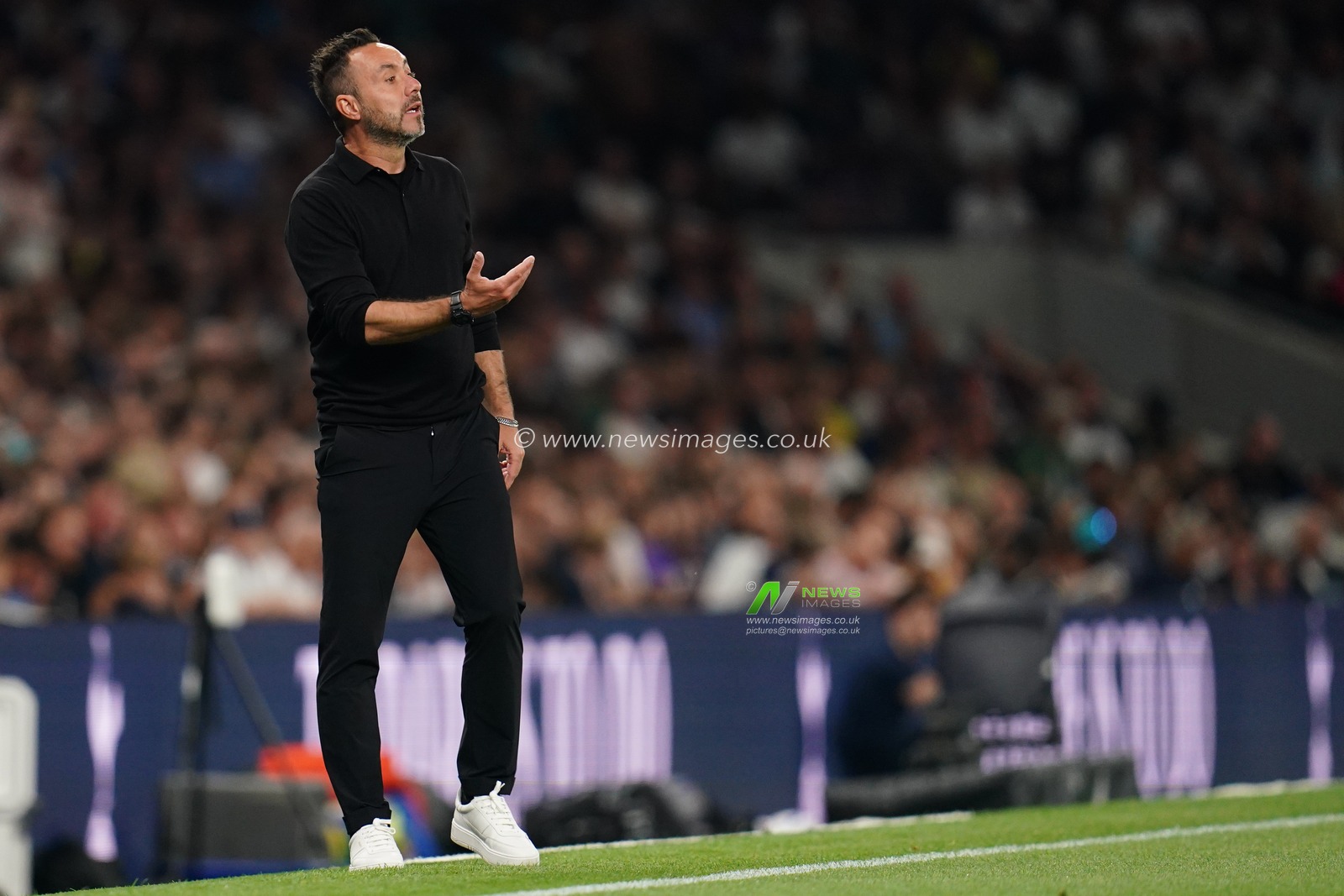 Carabao Cup round 2 Tottenham Hotspur v Charlton Athletic