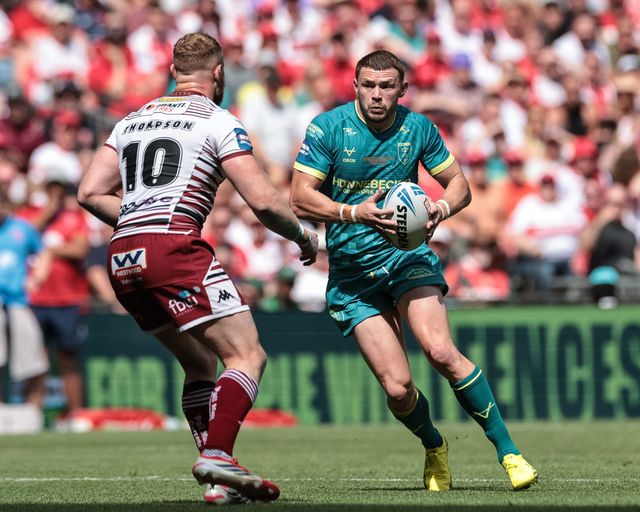 James Batchelor of Hull KR breaks with the ball during the Betfred Challenge Cup Final match Wigan Warriors vs Hull KR at Wembley Stadium, London, United Kingdom on 30 May 2026

(Photo by Mark Cosgrove/News Images)