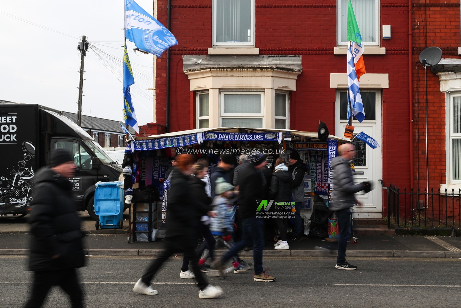 Everton fans make their way to Goodison Park ahead of the Premier League match Everton vs Tottenham Hotspur at Goodison Park, Liverpool, United Kingdom, 19th January 2025

(Photo by Gareth Evans/News Images)