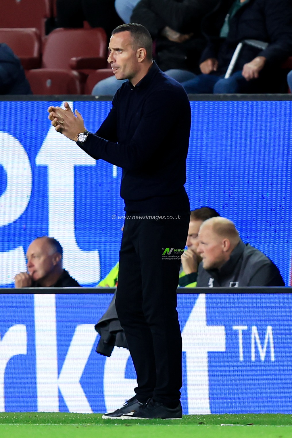 Nicky Hayen manager of Burnley during the Sky Bet Championship match Burnley vs Middlesbrough at Turf Moor, Burnley, United Kingdom on 02 September 2026

(Photo by Jorge Horsted/News Images)