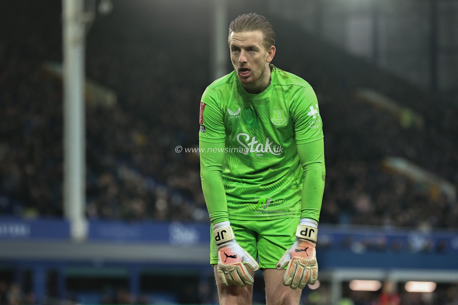 Jordan Pickford of Everton reacts during the Emirates FA Cup Fourth Round match Everton vs Bournemouth at Goodison Park, Liverpool, United Kingdom, 8th February 2025

(Photo by Alfie Cosgrove/News Images)