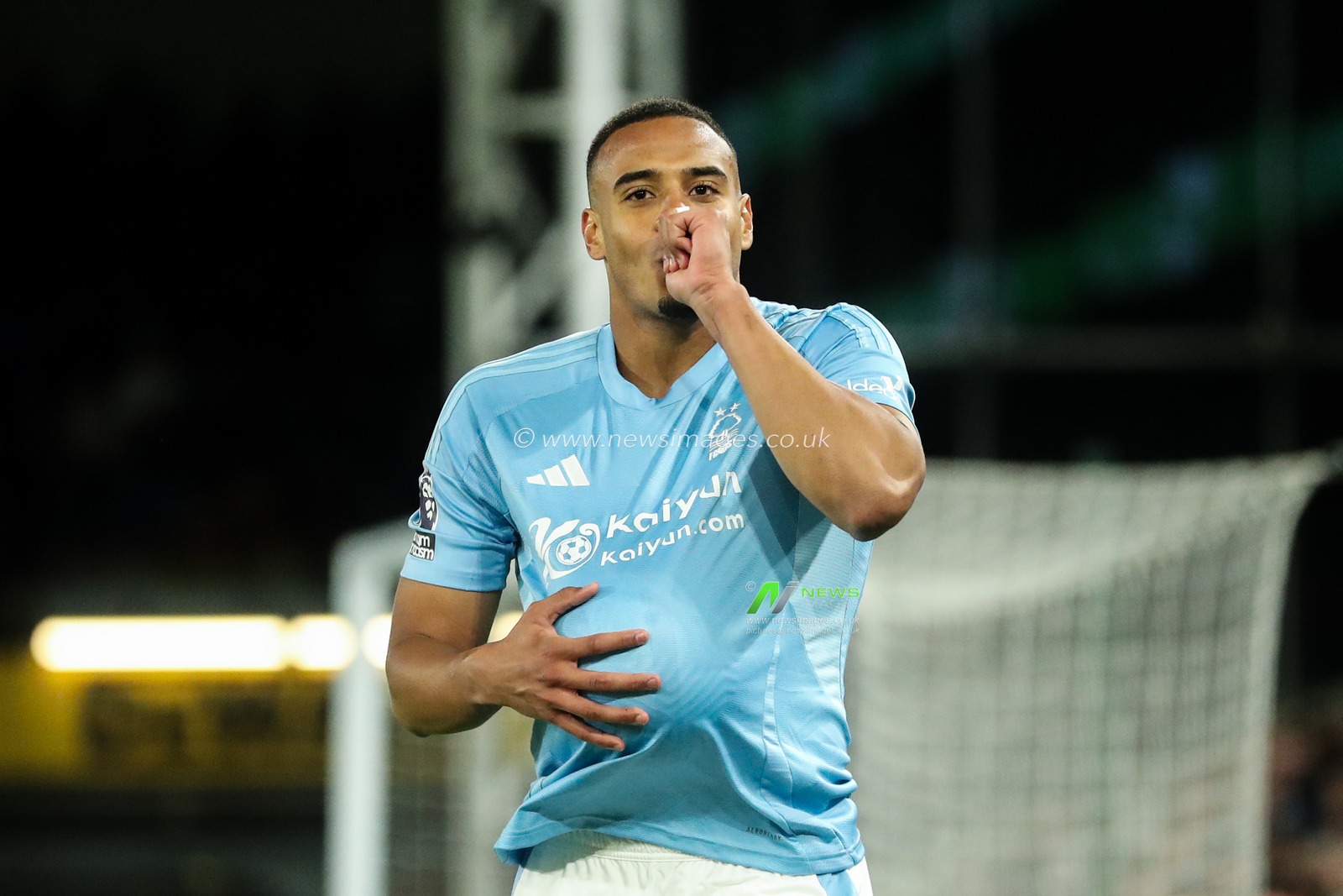Murillo of Nottingham Forest celebrates his goal to make it 1-1 during the Premier League match Crystal Palace vs Nottingham Forest at Selhurst Park, London, United Kingdom, 5th May 2025

(Photo by Izzy Poles/News Images)