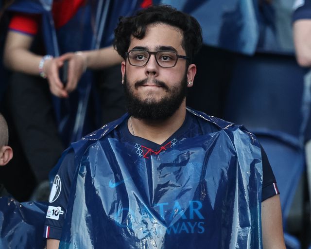 The Collectif Ultras Paris fans wearing coloured plastic bags as part of the pre game entertainment and dance ahead of kickoff during the UEFA Champions League Quarter Finals match Paris Saint-Germain vs Liverpool at Parc des Princes, Paris, France on 08 April 2026

(Photo by Alfie Cosgrove/News Images)