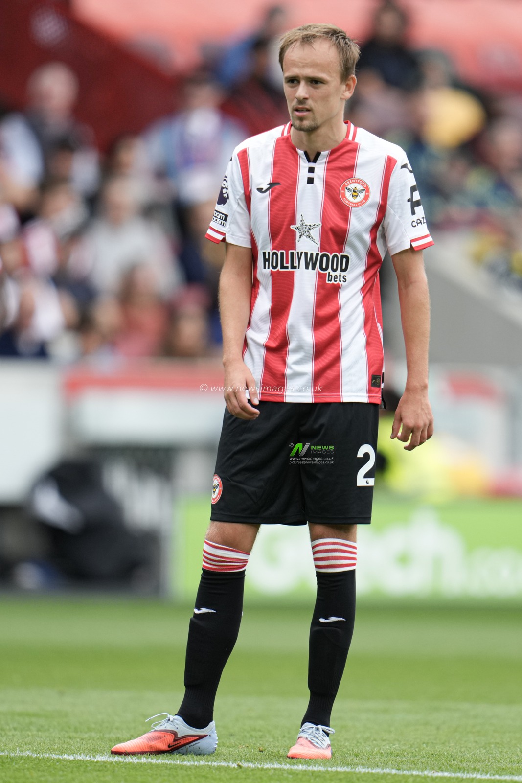 Mikkel Damsgaard of Brentford during the Premier League match Brentford vs Aston Villa at The Gtech Community Stadium, London, United Kingdom, 23rd August 2025

(Photo by Harvey Murphy/News Images)