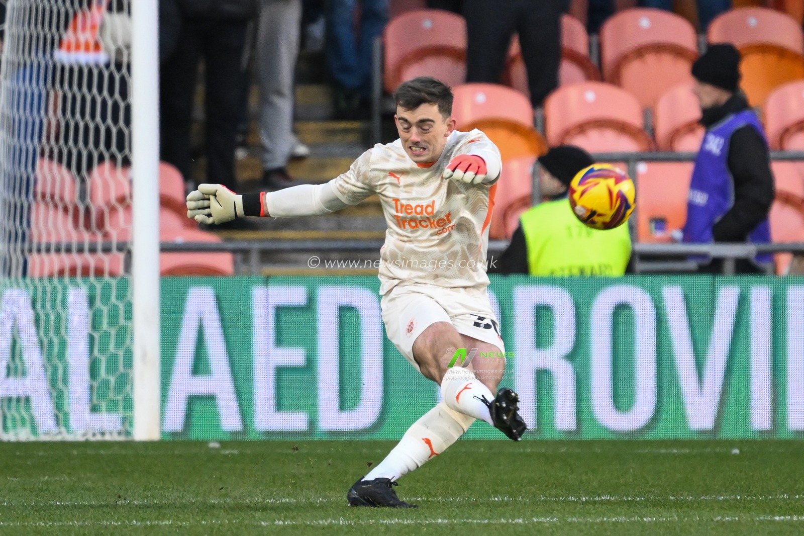 Harry Tyrer of Blackpool clears down field during the Sky Bet League 1 match Blackpool vs Stevenage at Bloomfield Road, Blackpool, United Kingdom, 21st December 2024

(Photo by Craig Thomas/News Images)