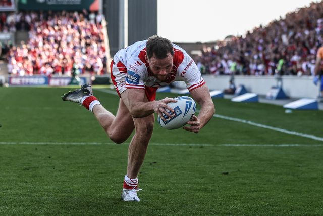 Joe Burgess of Hull KR goes over for a try during the Betfred Challenge Cup Semi-final match Hull KR vs Catalans Dragons at LNER Community Stadium, York, United Kingdom, 10th May 2025

(Photo by Alfie Cosgrove/News Images)