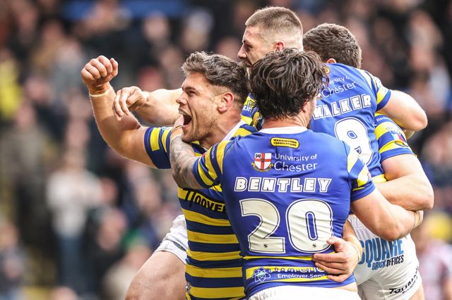 Joe Philbin of Warrington Wolves celebrates his try during the Betfred Super League round 7 match Warrington Wolves vs Leigh Leopards at The Halliwell Jones Stadium, Warrington, United Kingdom on 04 April 2026

(Photo by Alfie Cosgrove/News Images)