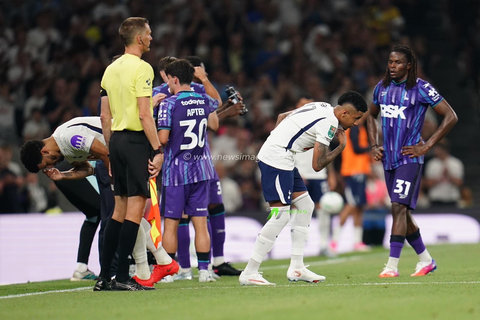 Savio of Tottenham Hotspur comes on for his debut during the Carabao Cup round 2 match Tottenham Hotspur vs Charlton Athletic at Tottenham Hotspur Stadium, London, United Kingdom on 26 August 2026

(Photo by Harvey Murphy/News Images)
