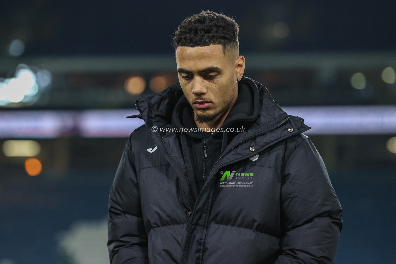 Lewis Dobbin of Norwich City arrives during the Sky Bet Championship match Leeds United vs Norwich City at Elland Road, Leeds, United Kingdom, 22nd January 2025

(Photo by Alfie Cosgrove/News Images)