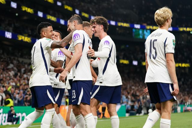 Tottenham players celebrate 5-0 lead during the Carabao Cup round 2 match Tottenham Hotspur vs Charlton Athletic at Tottenham Hotspur Stadium, London, United Kingdom on 26 August 2026

(Photo by Harvey Murphy/News Images)