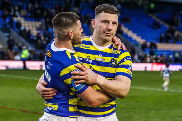 Danny Walker of Warrington Wolves celebrates the win with George Williams of Warrington Wolves during the Betfred Challenge Cup Quarter Final match Warrington Wolves vs Leigh Leopards at The Halliwell Jones Stadium, Warrington, United Kingdom on 11 April 2026

(Photo by Alfie Cosgrove/News Images)