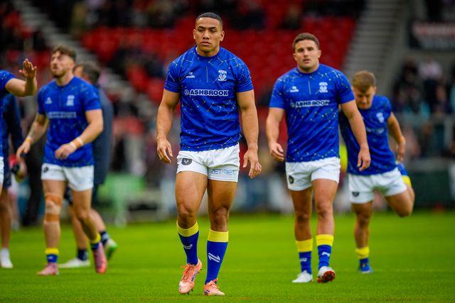 Warrington warriors players in the pre-game warm up session during the Betfred Super League round 14 match St Helens vs Warrington Wolves at The BrewDog Stadium, St Helens, United Kingdom on 11 June 2026

(Photo by Maynard Manyowa/News Images)