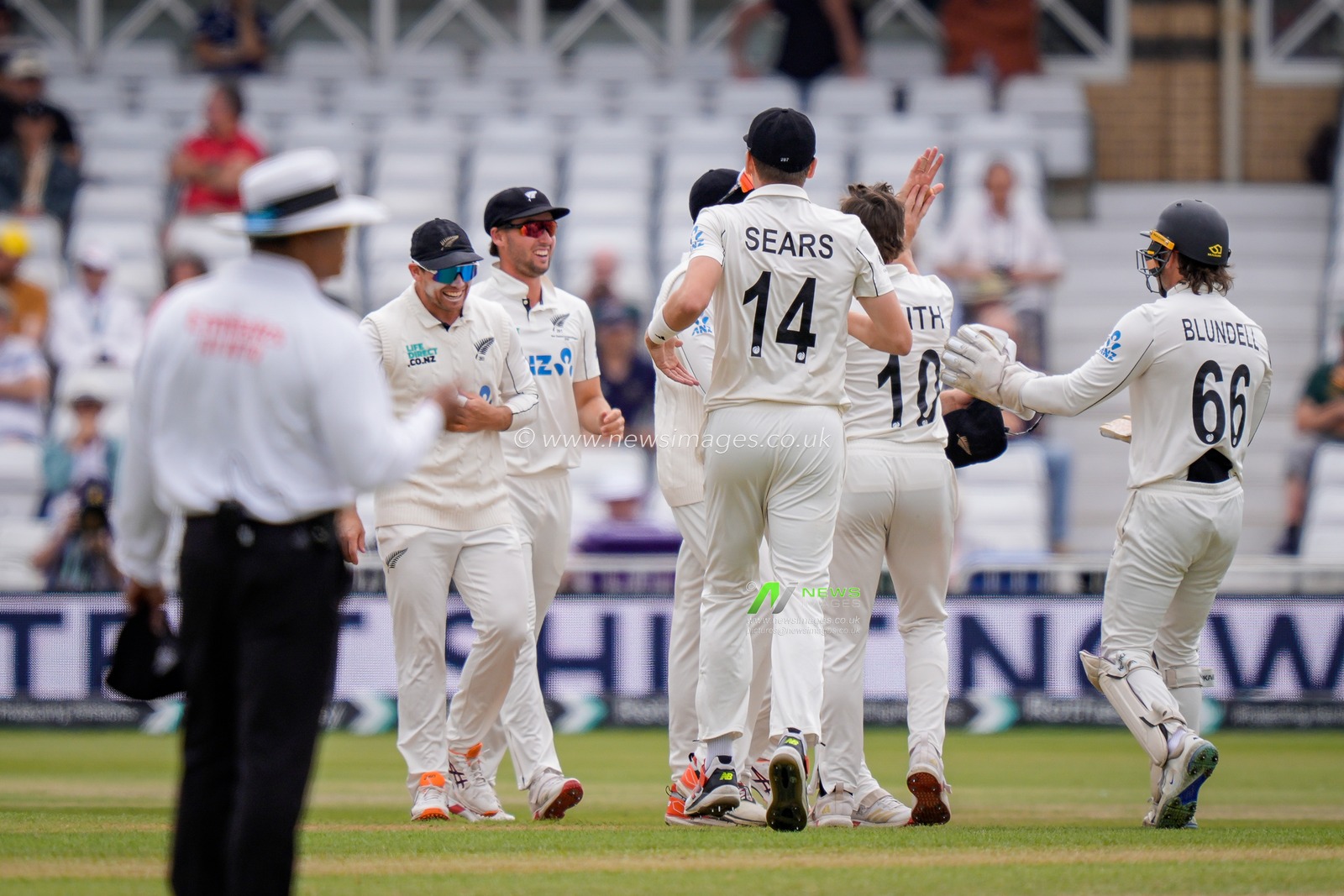 Nathan Smith of New Zealand and New Zealand captain Tom Latham celebrate Henry Nicholls of New Zealand running out Joe Root of England during the 3rd Rothesay Test Match Day 5 match England vs New Zealand at Trent Bridge, Nottingham, United Kingdom on 29 June 2026

(Photo by Maynard Manyowa/News Images)