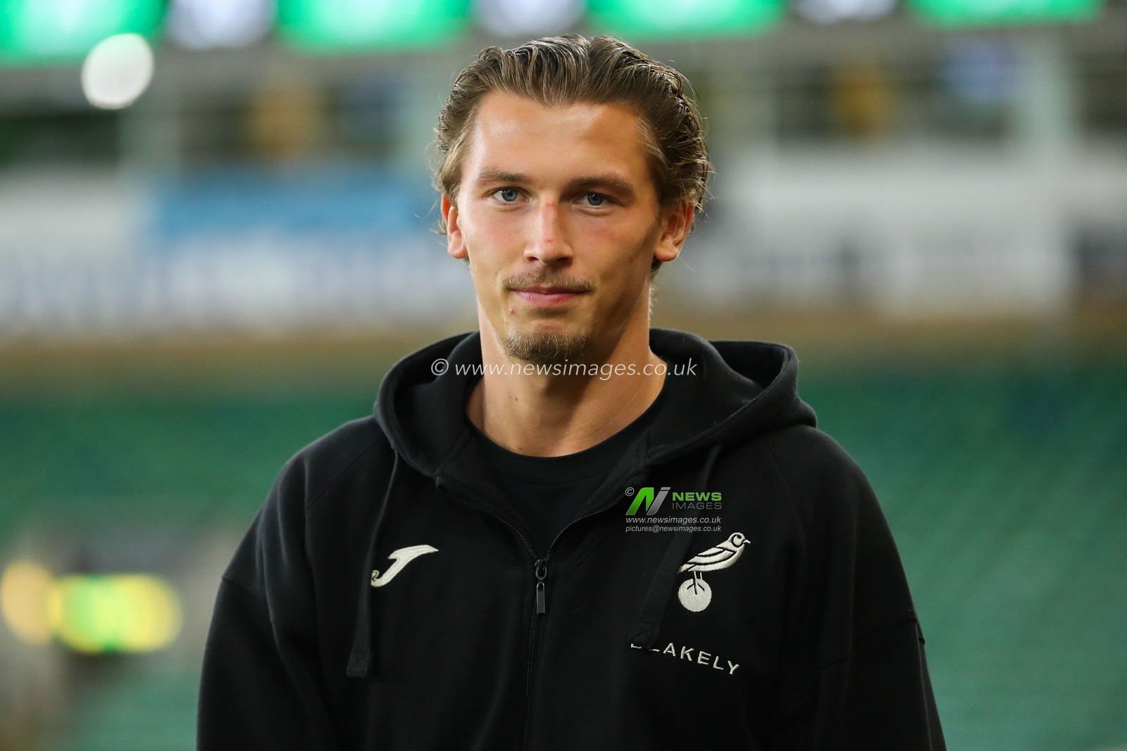 Brad Hills of Norwich City arrives at Carrow Road prior to the Sky Bet Championship match Norwich City vs Leeds United at Carrow Road, Norwich, United Kingdom, 1st October 2024

(Photo by Izzy Poles/News Images)