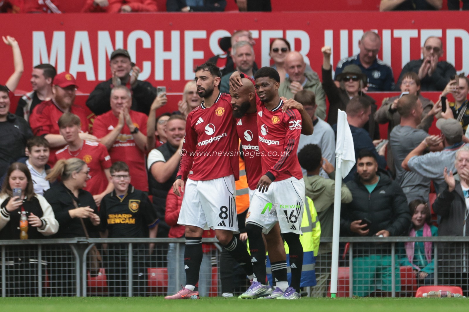 Bryan Mbeumo of Manchester United celebrates his goal to make it 2-1 during the Premier League match Manchester United vs Burnley at Old Trafford, Manchester, United Kingdom, 30th August 2025

(Photo by Mark Cosgrove/News Images)