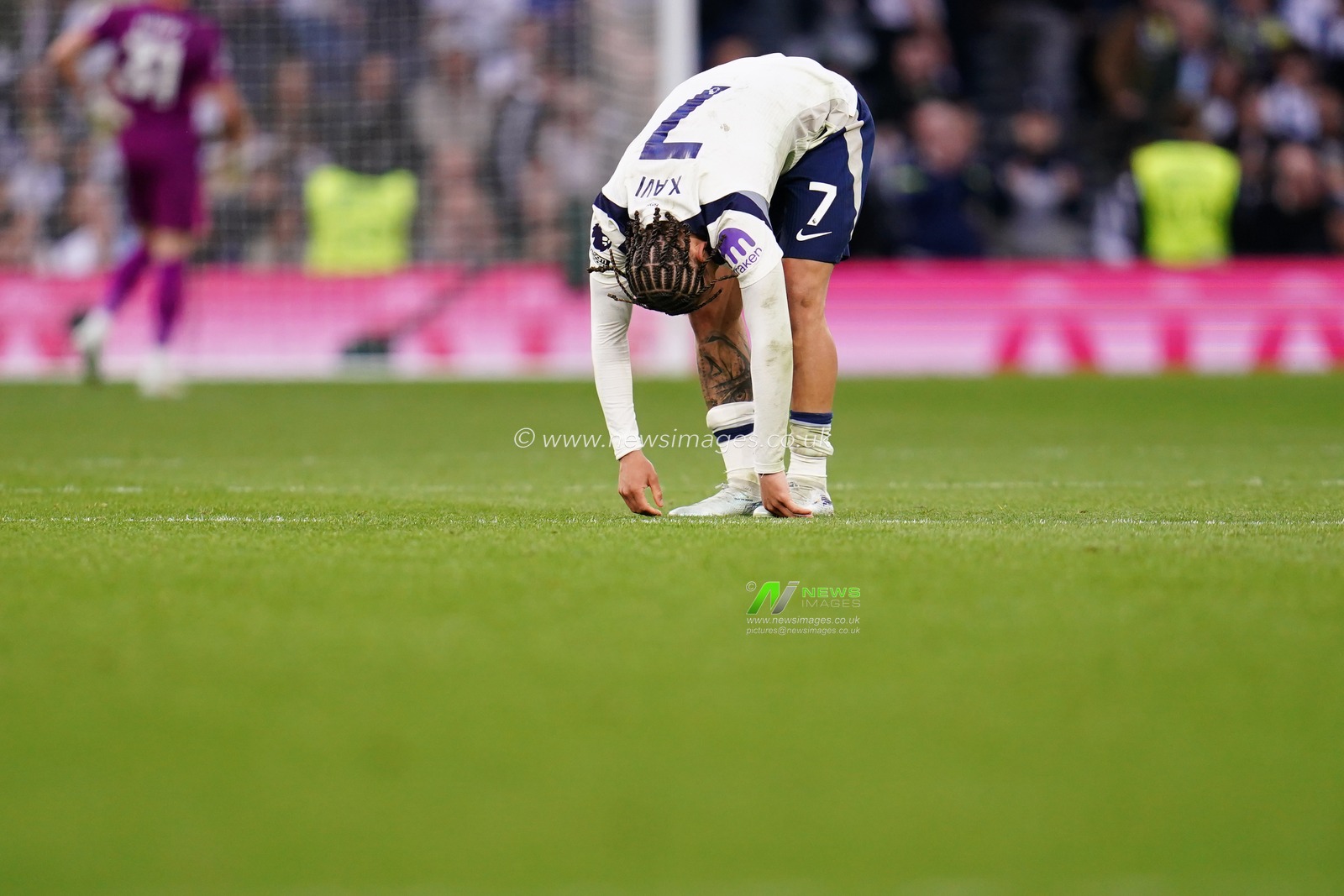 Xavi Simons of Tottenham Hotspur at full time during the Premier League match Tottenham Hotspur vs Brighton & Hove Albion at Tottenham Hotspur Stadium, London, United Kingdom on 18 April 2026

(Photo by Harvey Murphy/News Images)