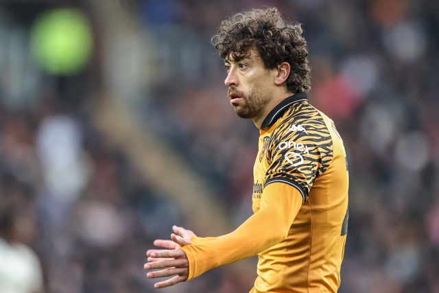 Matt Crooks of Hull City reacts during theSky Bet Championship Play-Offs Semi-Final first leg Hull City v Millwall at MKM Stadium, Hull, United Kingdom on 08 May 2026

(Photo by Alfie Cosgrove/News Images)