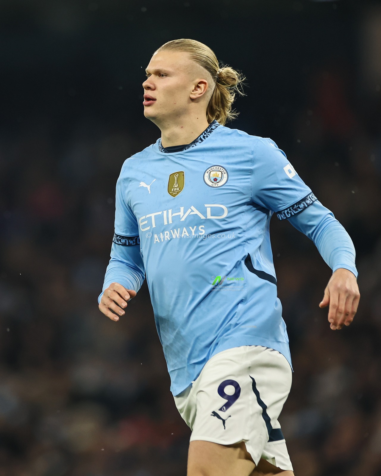 Erling Haaland of Manchester City during the Premier League match Manchester City vs Tottenham Hotspur at Etihad Stadium, Manchester, United Kingdom, 23rd November 2024

(Photo by Mark Cosgrove/News Images)