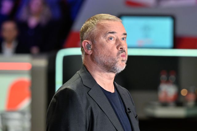 Seven time World Champion Stephen Hendry speaks with the BBC ahead of the Cazoo World Championships 2024 at Crucible Theatre, Sheffield, United Kingdom, 4th May 2024

(Photo by Cody Froggatt/News Images)