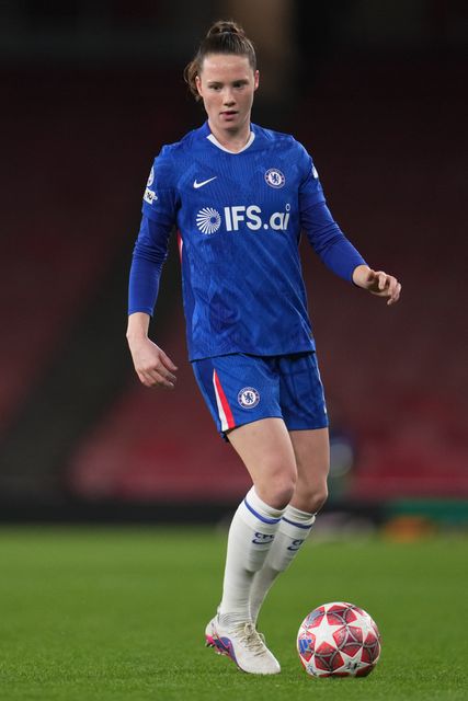 Veerle Buurman of Chelsea with the ball during the UEFA Women's Champions League Quarter-finals match Arsenal vs Chelsea at Arsenal Stadium, London, United Kingdom on 24 March 2026

(Photo by Harvey Murphy/News Images)