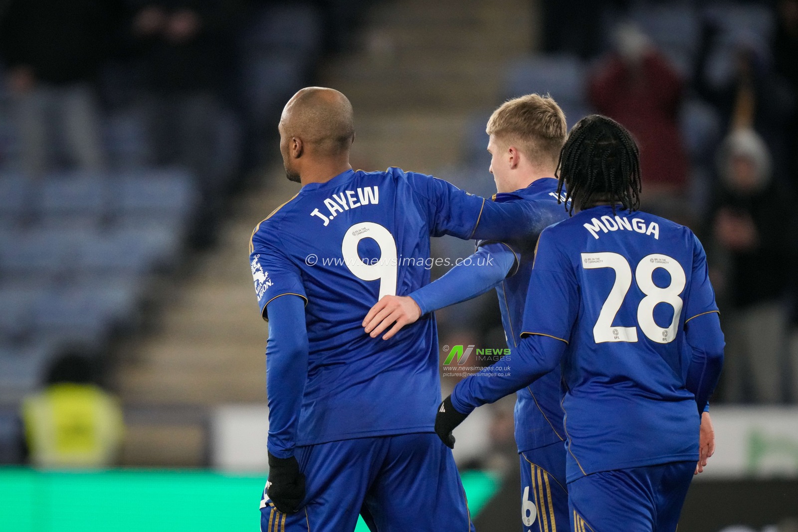 Jordan Ayew of Leicester City celebrates his goal to make it 1-0 during the Sky Bet Championship match Leicester City vs West Bromwich Albion at King Power Stadium, Leicester, United Kingdom, 5th January 2026

(Photo by Maynard Manyowa/News Images)

*** GER AUT SUI OUT ***