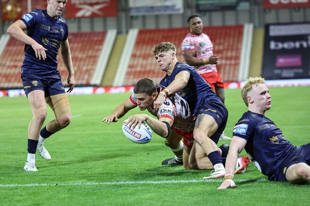 Bailey Hodgson of Leigh Leopards goes over for a try during the Betfred Super League Round 23 match Leigh Leopards vs Salford Red Devils at Leigh Sports Village, Leigh, United Kingdom, 22nd August 2025

(Photo by Mark Cosgrove/News Images)