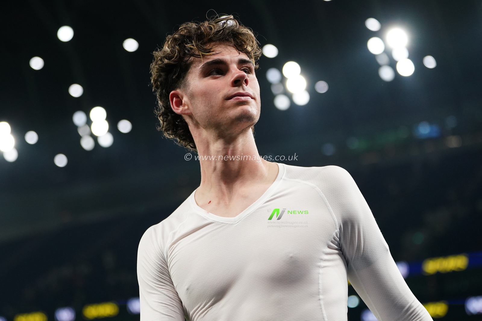 Archie Gray of Tottenham Hotspur during the Carabao Cup round 2 match Tottenham Hotspur vs Charlton Athletic at Tottenham Hotspur Stadium, London, United Kingdom on 26 August 2026

(Photo by Harvey Murphy/News Images)