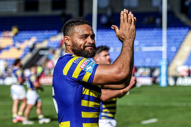 Toafofoa Sipley of Warrington Wolves applauds the fans after the game during the Betfred Super League round 12 match Warrington Wolves vs Bradford Bulls at The Halliwell Jones Stadium, Warrington, United Kingdom on 24 May 2026

(Photo by Alfie Cosgrove/News Images)