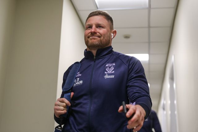 Luke Yates of Warrington Wolves arrives ahead of the Betfred Super League Round 8 match Leigh Leopards vs Warrington Wolves at Leigh Sports Village, Leigh, United Kingdom, 19th April 2025

(Photo by Gareth Evans/News Images)
