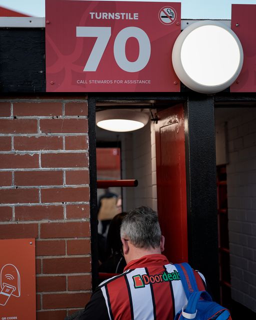 Sheffield fans go through the turnstiles during the Sky Bet Championship match Sheffield United vs Blackburn Rovers at Bramall Lane, Sheffield, United Kingdom on 22 April 2026

(Photo by Maynard Manyowa/News Images)