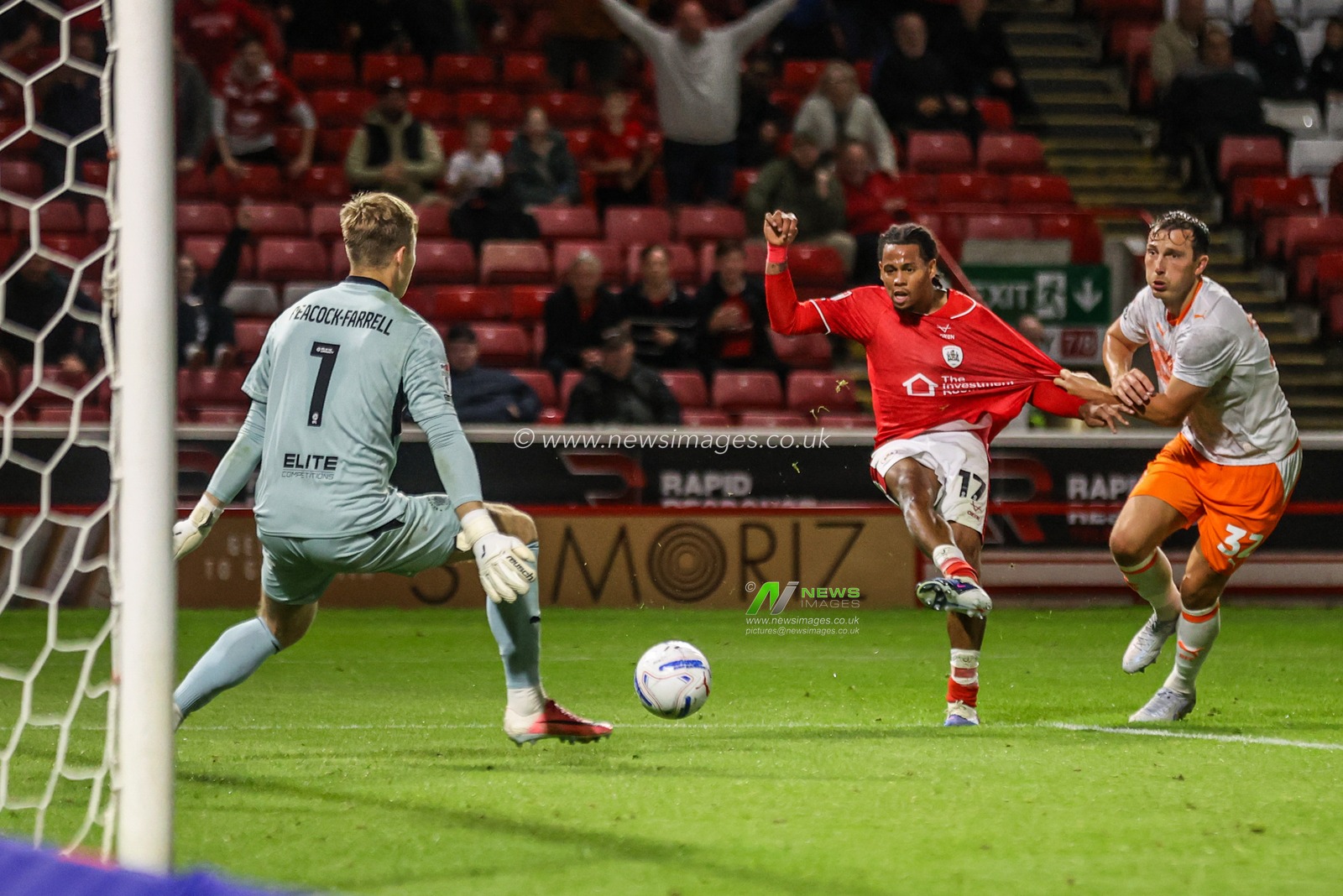 Amani Richards of Barnsley takes a shot on goal during the Sky Bet League One match Barnsley vs Blackpool at Oakwell, Barnsley, United Kingdom on 02 September 2026

(Photo by Alfie Cosgrove/News Images)