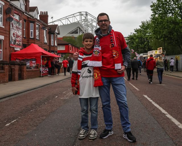 Manchester United fans make their way to Old Trafford during the Premier League match Manchester United vs Brentford at Old Trafford, Manchester, United Kingdom on 27 April 2026

(Photo by Mark Cosgrove/News Images)