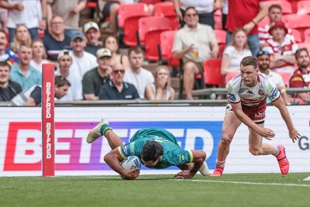 Peta Hiku of Hull KR goes over for a try during the Betfred Challenge Cup Final match Wigan Warriors vs Hull KR at Wembley Stadium, London, United Kingdom on 30 May 2026

(Photo by Mark Cosgrove/News Images)