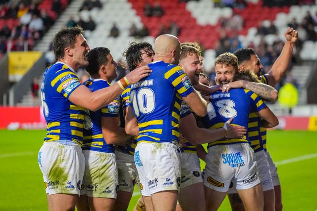 Ewan Irwin of Warrington Wolves celebrates his try during the Betfred Super League round 14 match St Helens vs Warrington Wolves at The BrewDog Stadium, St Helens, United Kingdom on 11 June 2026

(Photo by Maynard Manyowa/News Images)