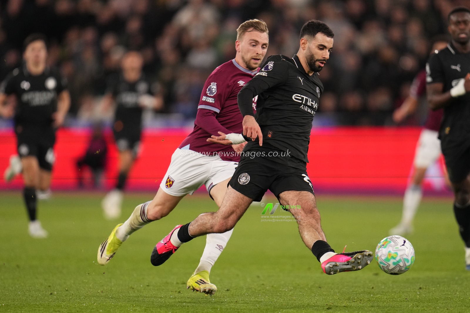 during the Premier League match West Ham United vs Manchester City at London Stadium, London, United Kingdom on 14 March 2026

(Photo by Harvey Murphy/News Images)