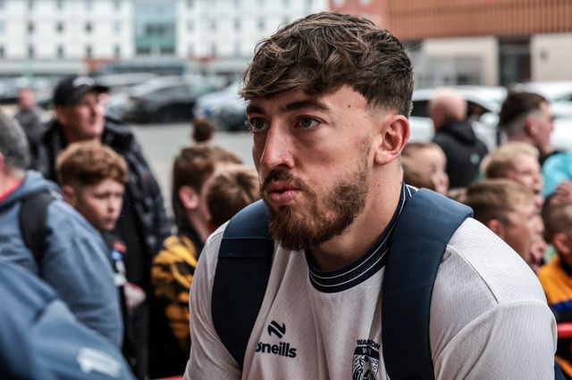Matty Ashton of Warrington Wolves arrives during the Betfred Super League round 20 match Leigh Leopards vs Warrington Wolves at Leigh Sports Village, Leigh, United Kingdom on 25 July 2026

(Photo by Alfie Cosgrove/News Images)