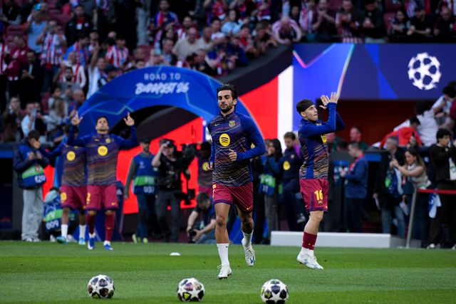 Ferran Torres of FC Barcelona during the warm up of the UEFA Champions League Quarter Finals match Atletico Madrid vs Barcelona at Riyadh Air Metropolitano, Madrid, Spain on 14 April 2026

(Photo by Samuel Carreno/News Images)