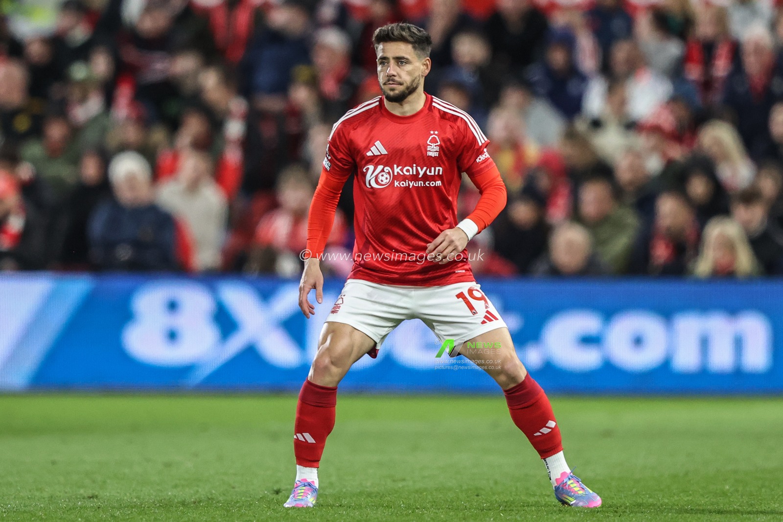 Ãlex Moreno of Nottingham Forest during the Premier League match Nottingham Forest vs Manchester United at City Ground, Nottingham, United Kingdom, 1st April 2025

(Photo by Alfie Cosgrove/News Images)