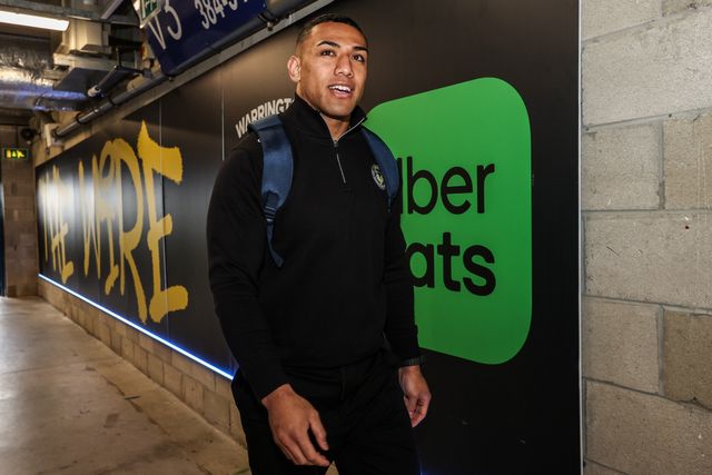 Albert Hopoate of Warrington Wolves arrives during the Betfred Super League round 7 match Warrington Wolves vs Leigh Leopards at The Halliwell Jones Stadium, Warrington, United Kingdom on 04 April 2026

(Photo by Alfie Cosgrove/News Images)