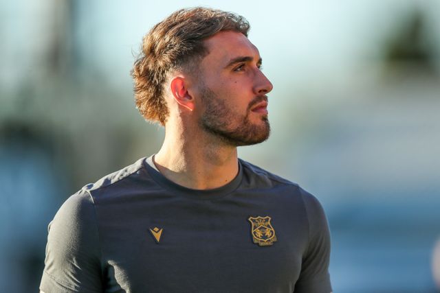 Sam Smith of Wrexham AFC arrives at Abbey Stadium prior to during the Sky Bet League 1 match Cambridge United vs Wrexham at Abbey Stadium, Cambridge, United Kingdom, 1st April 2025

(Photo by Izzy Poles/News Images)