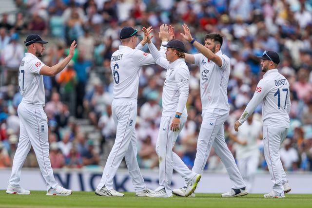 Gus Atkinson of England celebrates with teammates after dismissing Akash Deep during the 5th Rothesay Test Match Day 3 England vs India at The Kia Oval, London, United Kingdom, 2nd August 2025

(Photo by Izzy Poles/News Images)