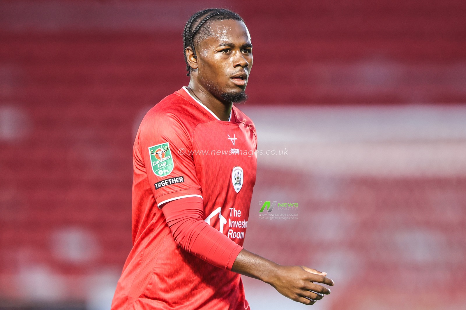 Corey O'Keeffe of Barnsley during the Carabao Cup round 2 match Barnsley vs Crewe Alexandra at Oakwell, Barnsley, United Kingdom on 25 August 2026

(Photo by Alfie Cosgrove/News Images)