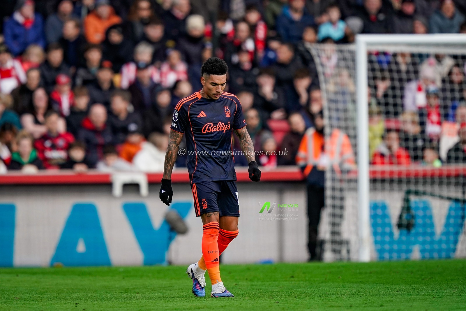 Igor Jesus of Nottingham Forest celebrates his goal to make it 0-1 during the Premier League match Brentford vs Nottingham Forest at The Gtech Community Stadium, London, United Kingdom, 25th January 2026

(Photo by Maynard Manyowa/News Images)