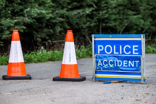 Emergency services on scene as a helicopter from Retford Gamston Airport crashes into a Field off Ings Road, Doncaster, United Kingdom, 30th October 2025

(Photo by Alfie Cosgrove/News Images)

*** GER AUT SUI OUT ***