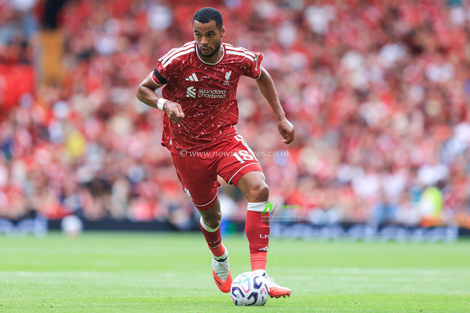 Cody Gakpo of Liverpool with ball at his feet during the pre-season friendly match Liverpool vs Monaco at Anfield, Liverpool, United Kingdom on 09 August 2026

(Photo by Jorge Horsted/News Images)