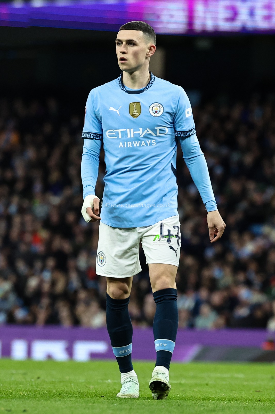 Phil Foden of Manchester City during the Emirates FA Cup 5th Round match Manchester City vs Plymouth Argyle at Etihad Stadium, Manchester, United Kingdom, 1st March 2025

(Photo by Mark Cosgrove/News Images)
