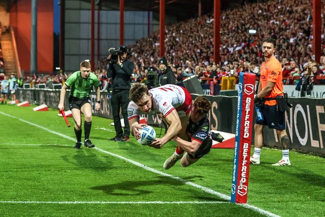 Noah Booth of Hull KR goes over for a try during the Betfred Super League round 12 match Hull KR vs Wigan Warriors at Sewell Group Craven Park, Hull, United Kingdom on 21 May 2026

(Photo by Alfie Cosgrove/News Images)