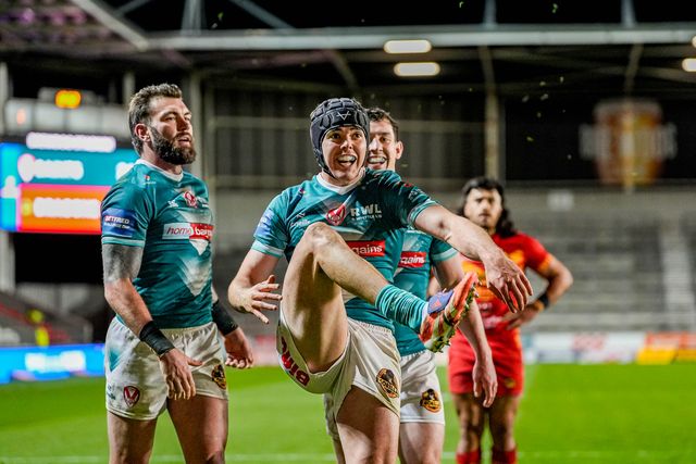 George Whitby of St Helens celebrates his try during the Betfred Challenge Cup Quarter Final match St Helens vs Catalans Dragons at The BrewDog Stadium, St Helens, United Kingdom on 10 April 2026

(Photo by Maynard Manyowa/News Images)
