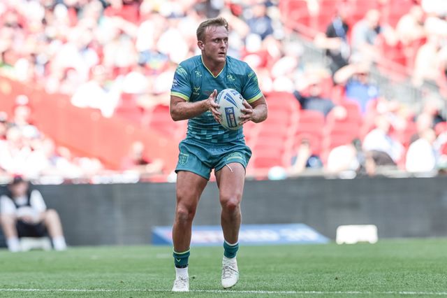 Jez Litten of Hull KR with the ball during the Betfred Challenge Cup Final match Wigan Warriors vs Hull KR at Wembley Stadium, London, United Kingdom on 30 May 2026

(Photo by Mark Cosgrove/News Images)