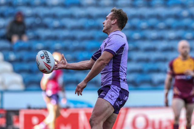 Jez Litten of Hull KR celebrates his try during the Betfred Super League Round 6 match Huddersfield Giants vs Hull KR at John Smith's Stadium, Huddersfield, United Kingdom, 30th March 2025

(Photo by Alfie Cosgrove/News Images)